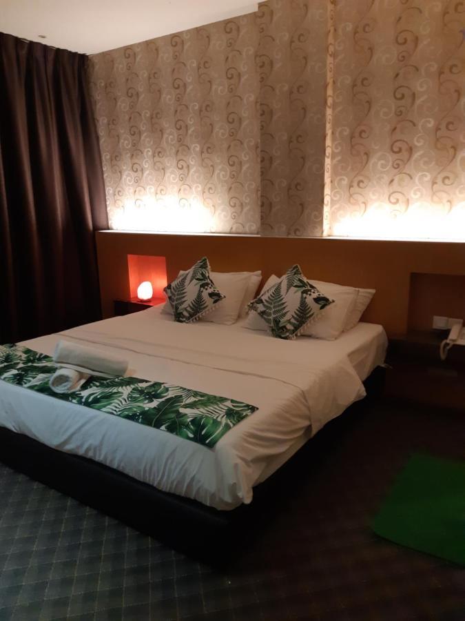 Grandeur Hotel And Spa Malacca Bagian luar foto