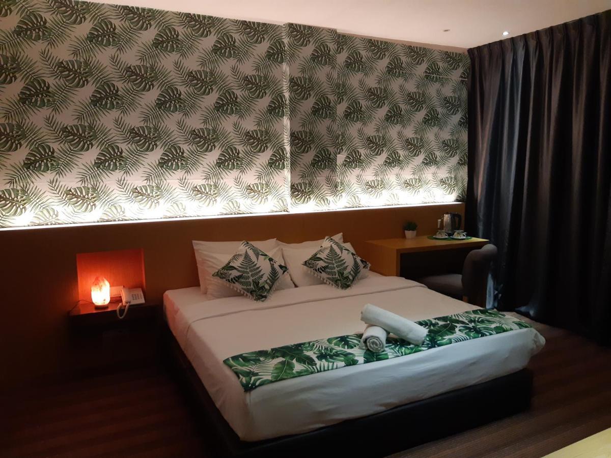 Grandeur Hotel And Spa Malacca Bagian luar foto
