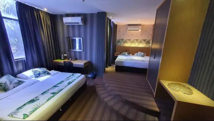 Grandeur Hotel And Spa Malacca Bagian luar foto