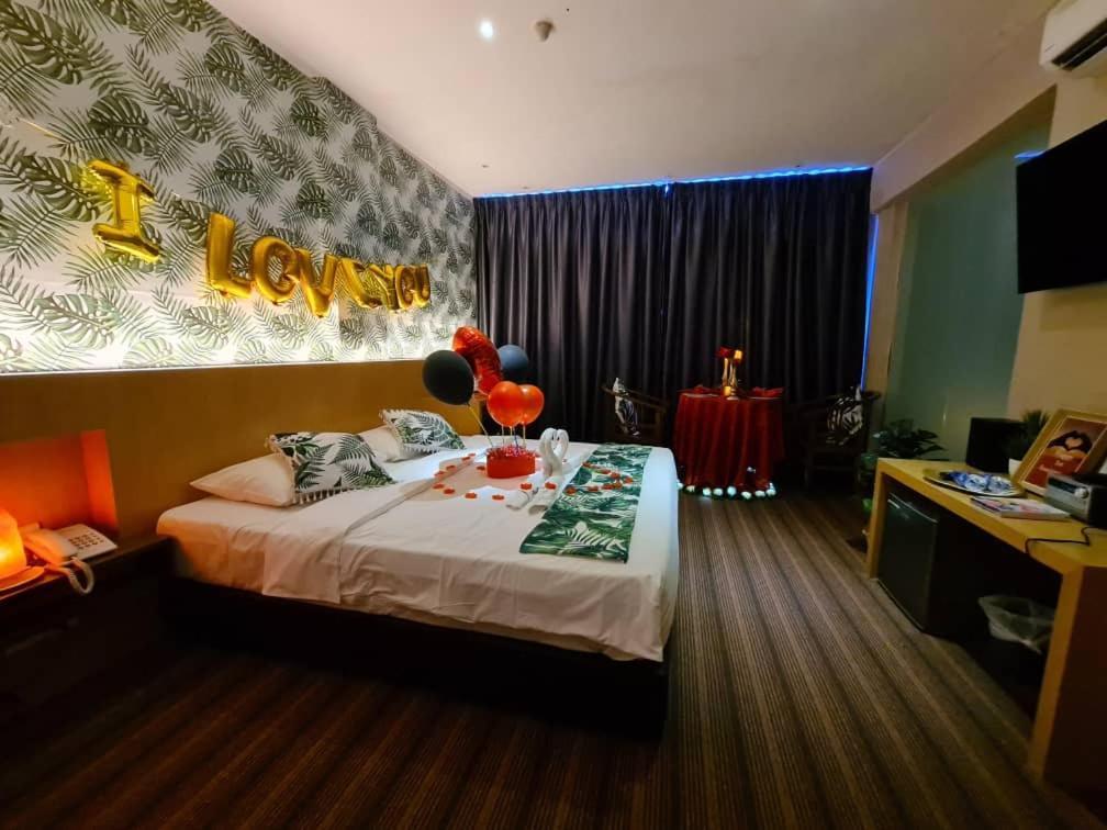 Grandeur Hotel And Spa Malacca Bagian luar foto
